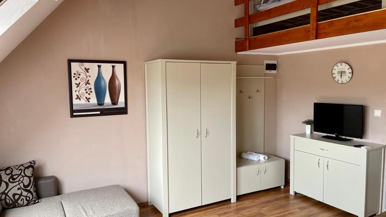 Gyula Var Premium Apartman Eksteriør bilde